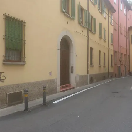Piazza De' Celestini Bologna